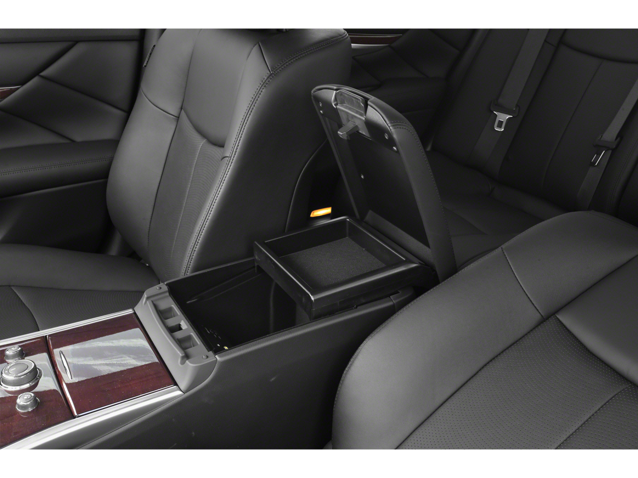 2019 INFINITI Q70 3.7 LUXE