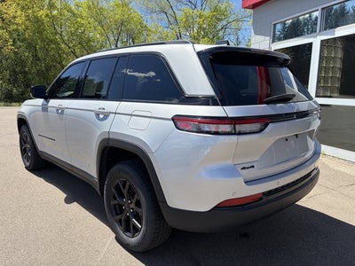 2024 Jeep Grand Cherokee Altitude