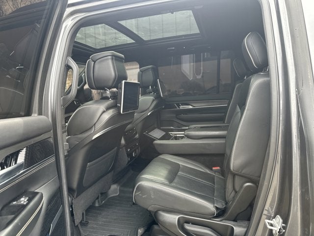 2022 Jeep Grand Wagoneer Series II Obsidian