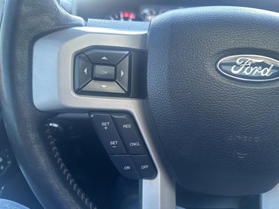 2017 Ford Super Duty F-350 SRW Lariat