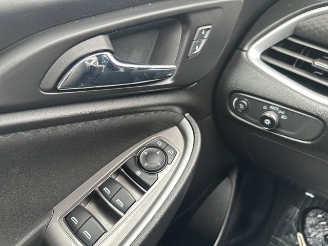 2023 Chevrolet Malibu LS