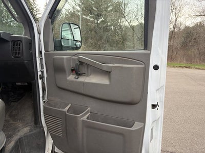 2017 Chevrolet Express Cargo Van Base
