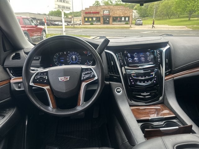 2017 Cadillac Escalade Luxury