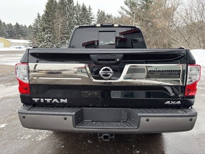 2017 Nissan Titan Platinum Reserve