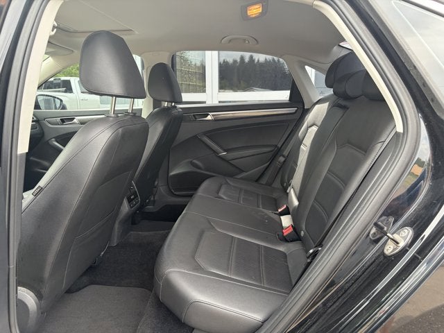 2017 Volkswagen Passat 1.8T SE w/Technology