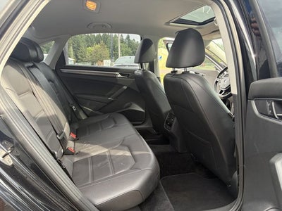 2017 Volkswagen Passat 1.8T SE w/Technology