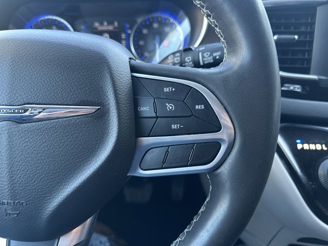 2022 Chrysler Voyager LX