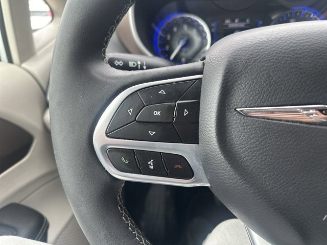 2024 Chrysler Voyager LX