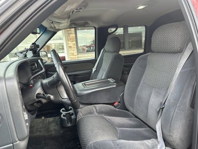 2002 Chevrolet Avalanche Base