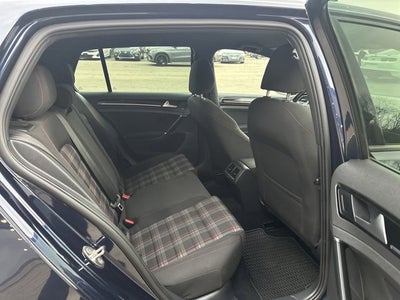 2017 Volkswagen Golf GTI Sport