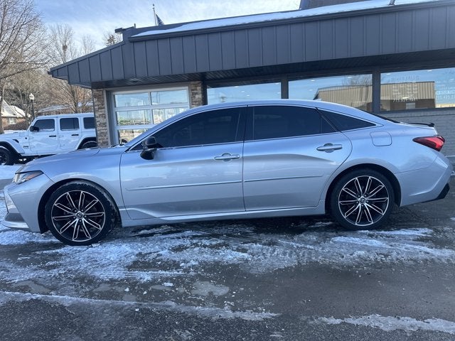 2019 Toyota Avalon Touring
