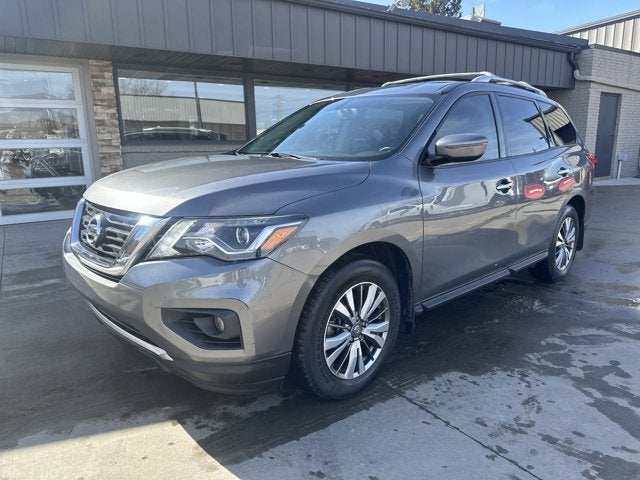 2019 Nissan Pathfinder SV