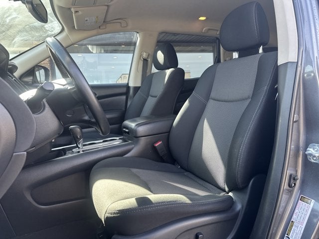 2019 Nissan Pathfinder SV