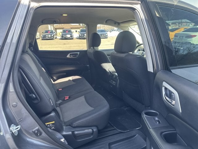 2019 Nissan Pathfinder SV