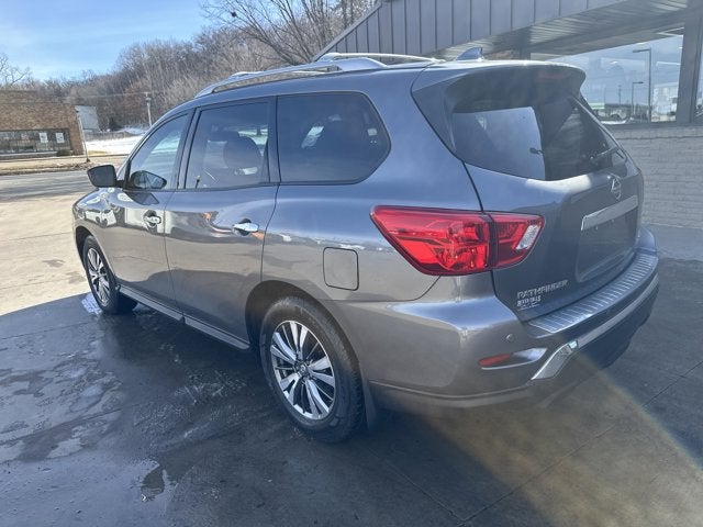 2019 Nissan Pathfinder SV