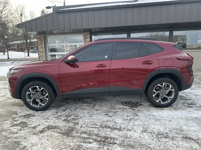 2025 Chevrolet Trax LT
