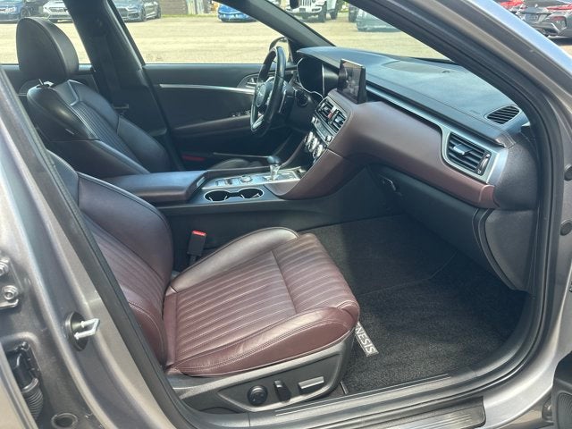 2022 Genesis G70 2.0T