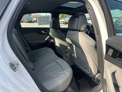 2022 Audi A4 Sedan S line Premium Plus